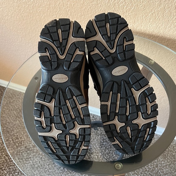 Eddie Bauer Men's Waterproof Hiking Boots - Picture 3 of 4